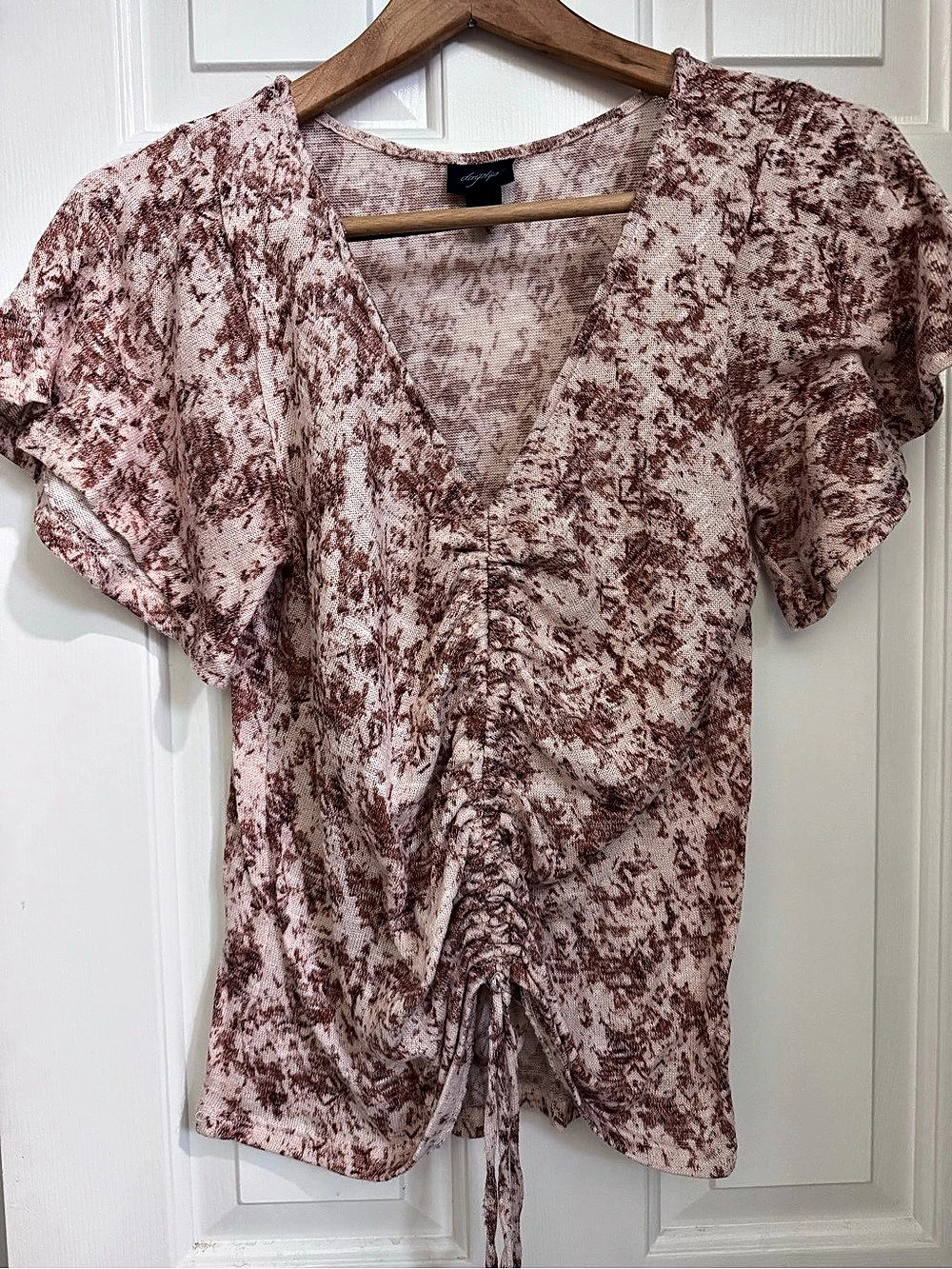 daytrip Abstract Short Sleeve Blouse in Pink & White Size Small Like